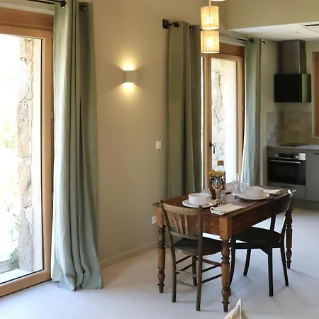Ferienhaus Hameau De Petripini *