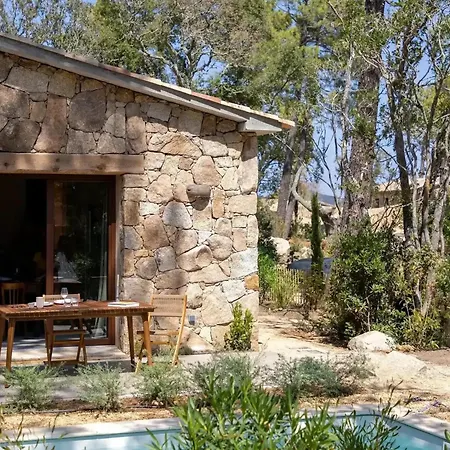 Hameau De Petripini 펜션 *