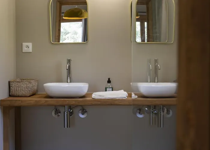 Hameau De Petripini בית נופש *