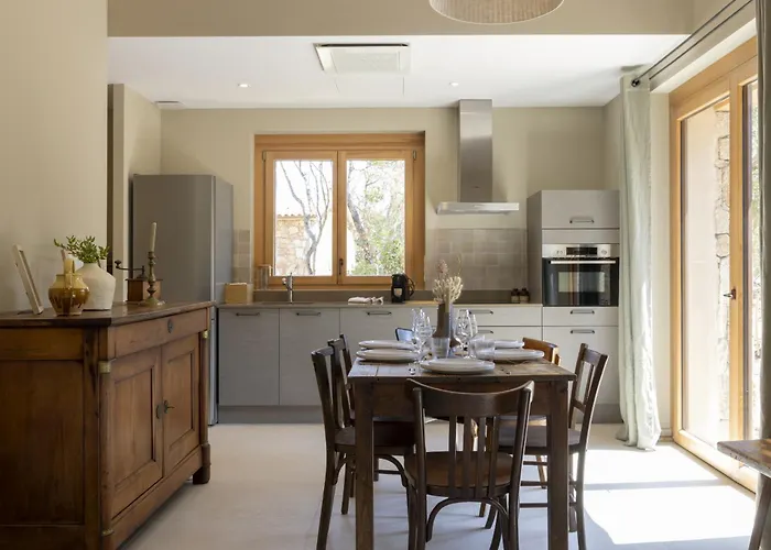 בית נופש Hameau De Petripini *