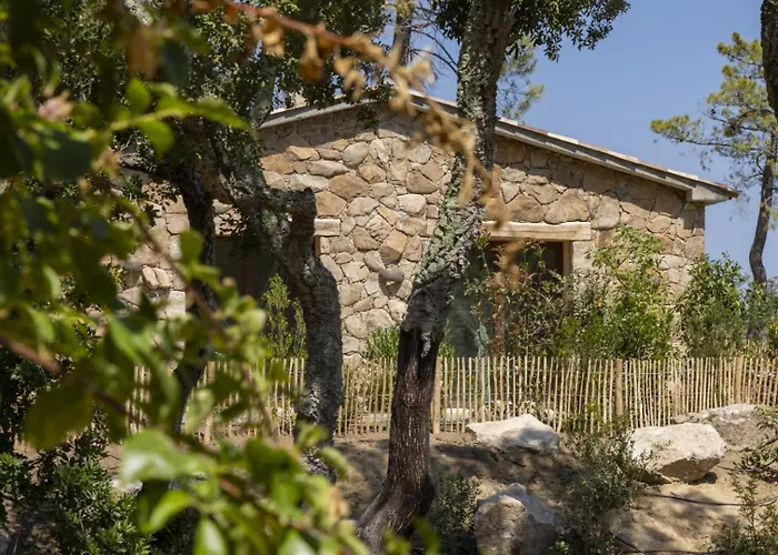 בית נופש Hameau De Petripini