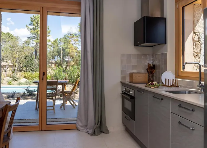 Hameau De Petripini בית נופש סוטה