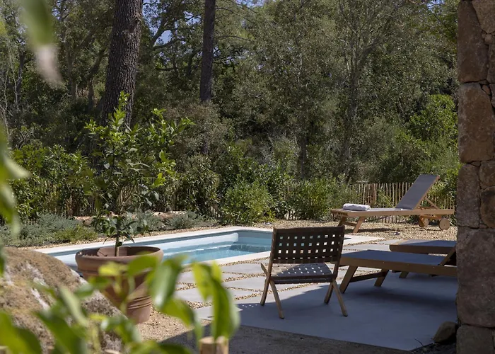 Hameau De Petripini *